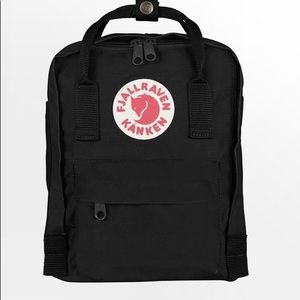 ISO!! black mini kanken